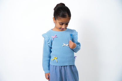 Model(14) lacey knit top